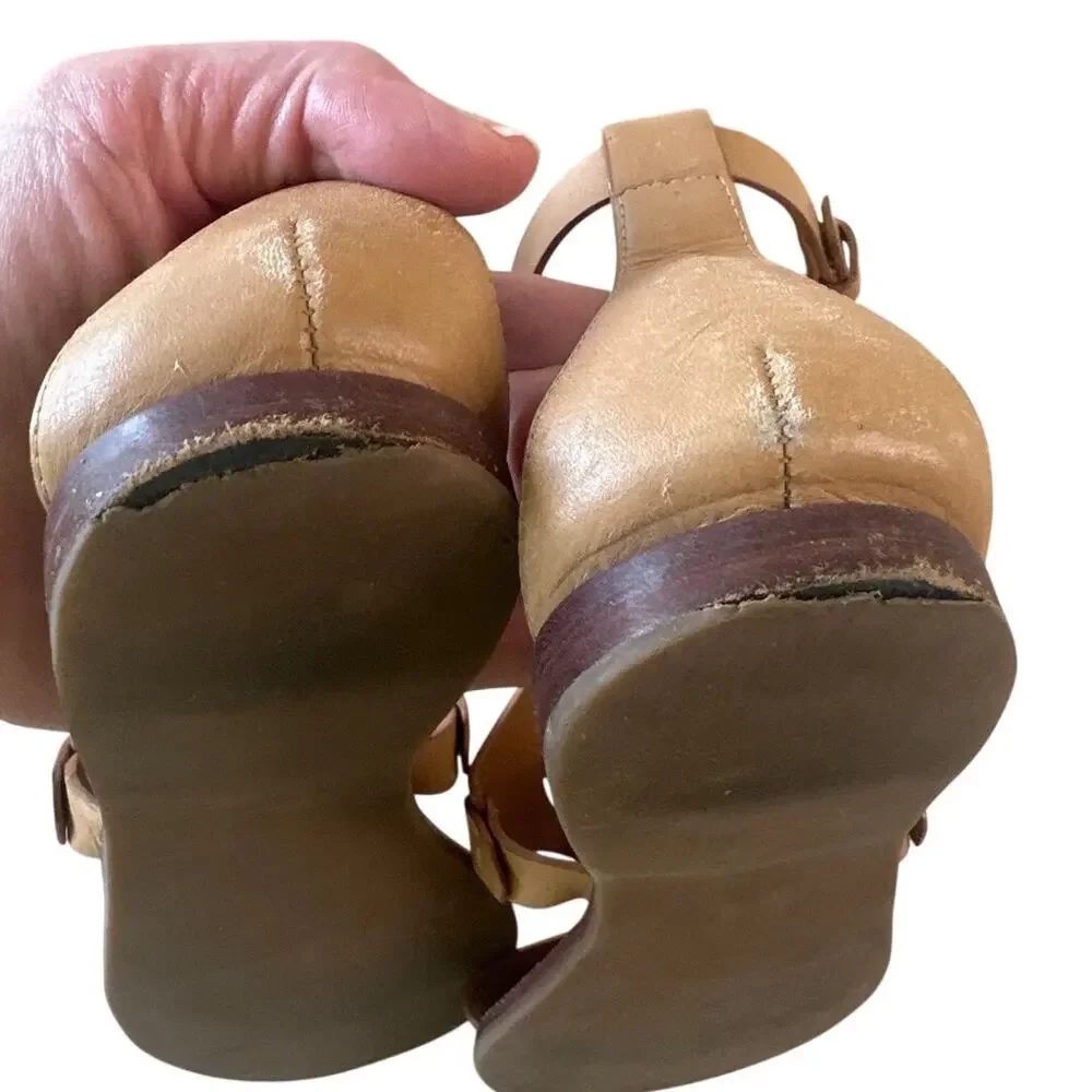 Tory Burch Zoey Leather Sandals‎ Tan Cutout Logo Flat Size 8